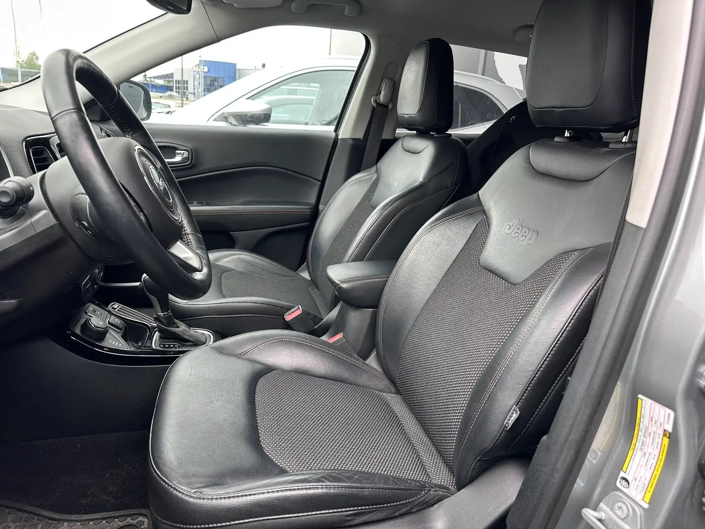 Car Image - 7kS6aF3LT4RlimUHk90vuY