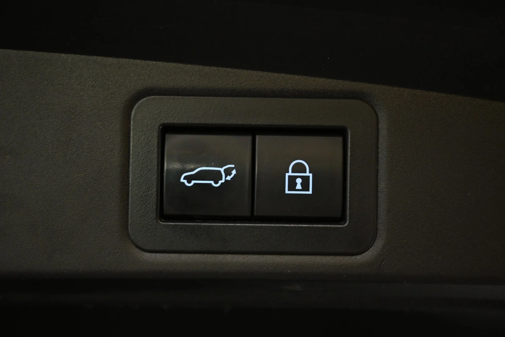 Car Image - 1FspHvYEMUElwCBDbjuv7n