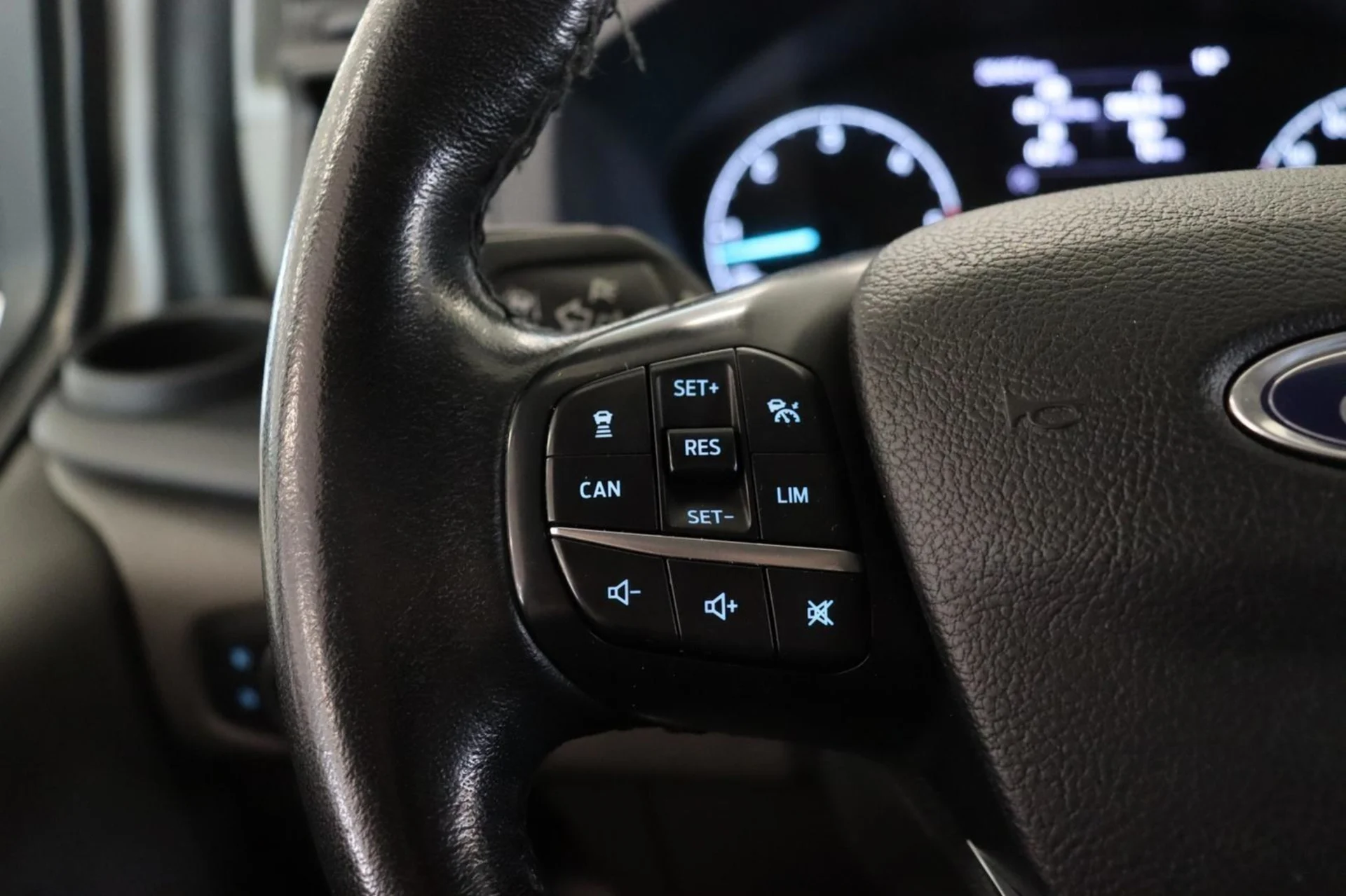 Car Image - 4JOoXe4PN1LZzxpXZHTBU0