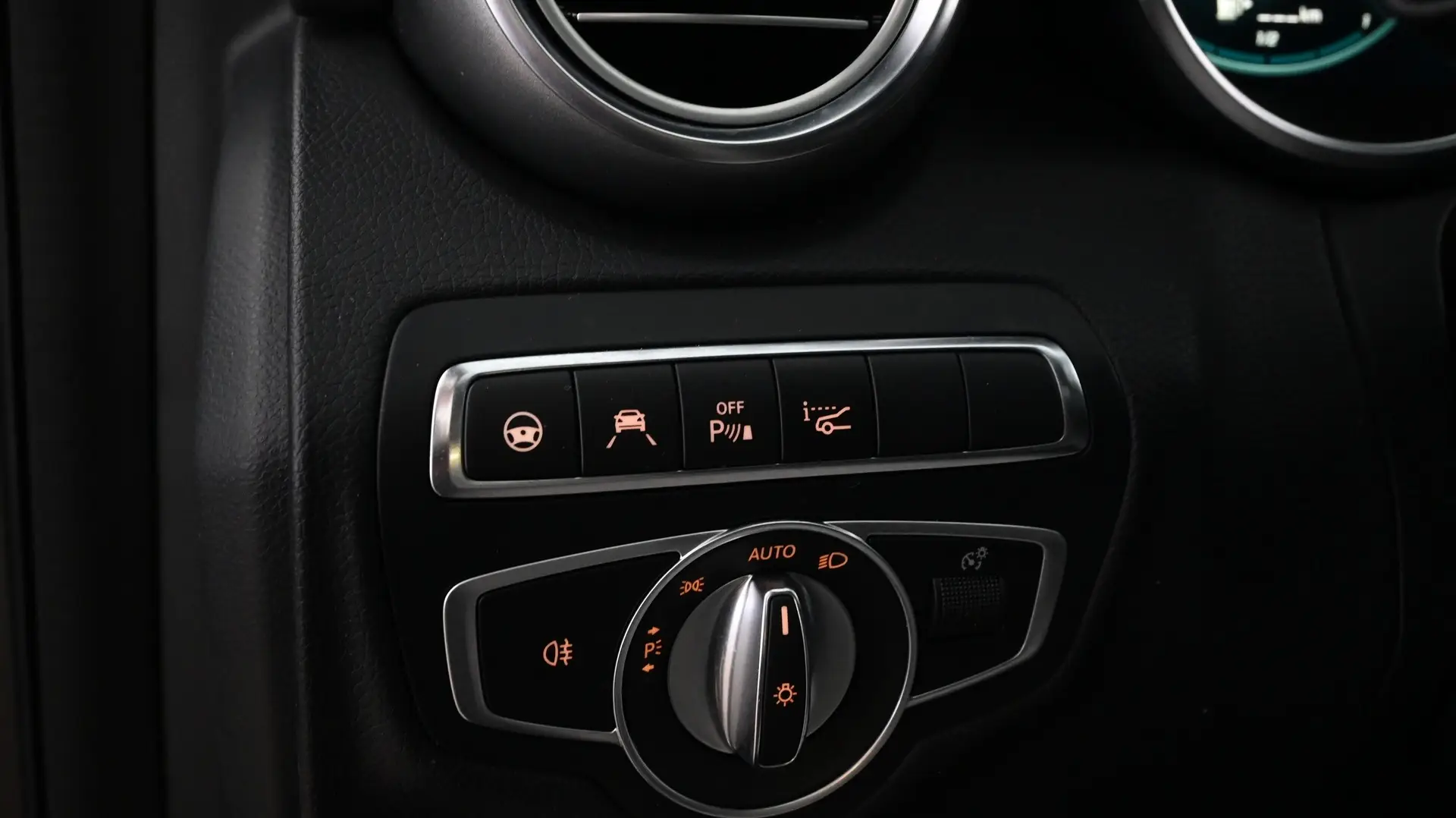 Car Image - 2g3jLw1bEmpqw024JCjp1U