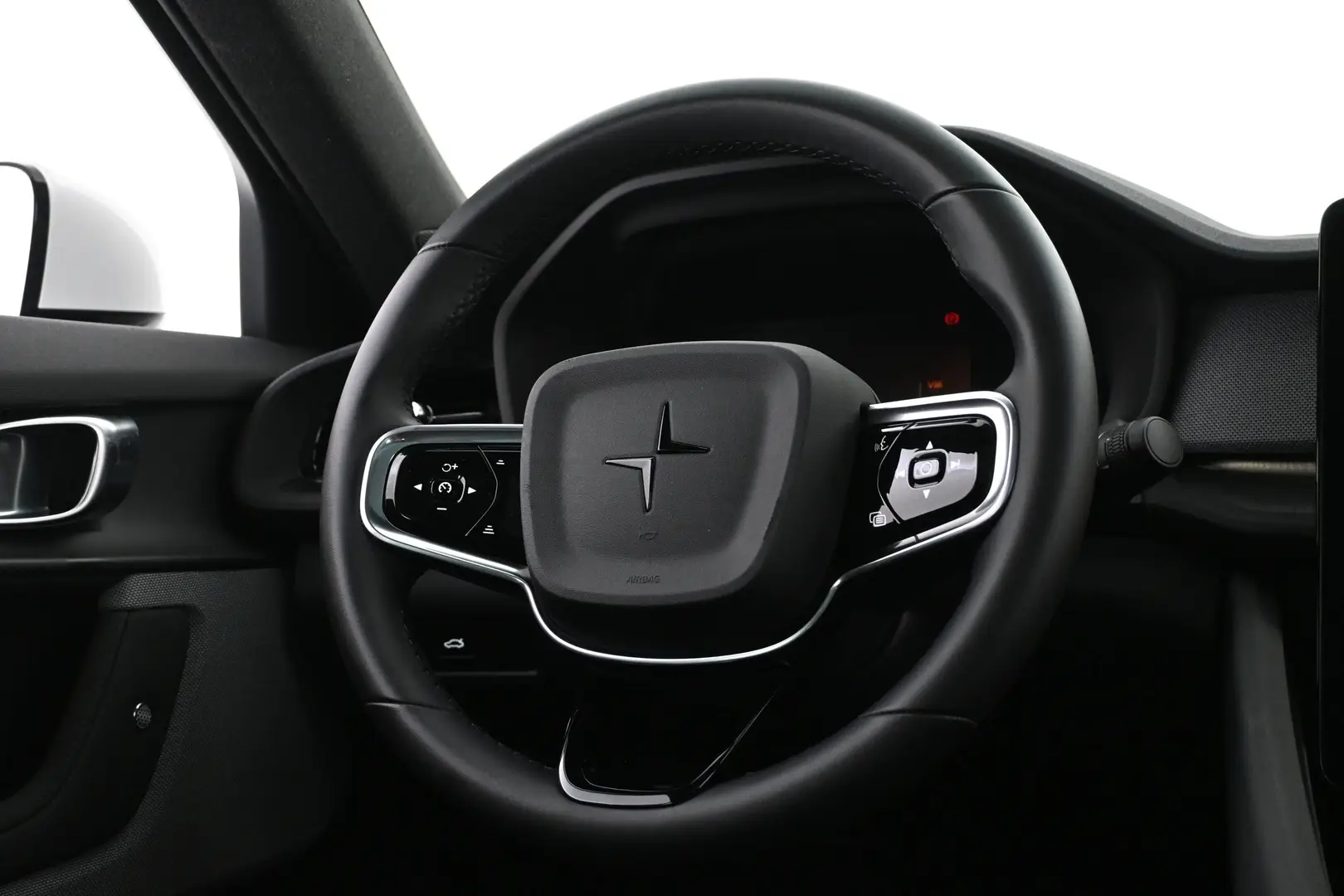 Car Image - 4r5aKZhoplGZQzOa5oYzGG