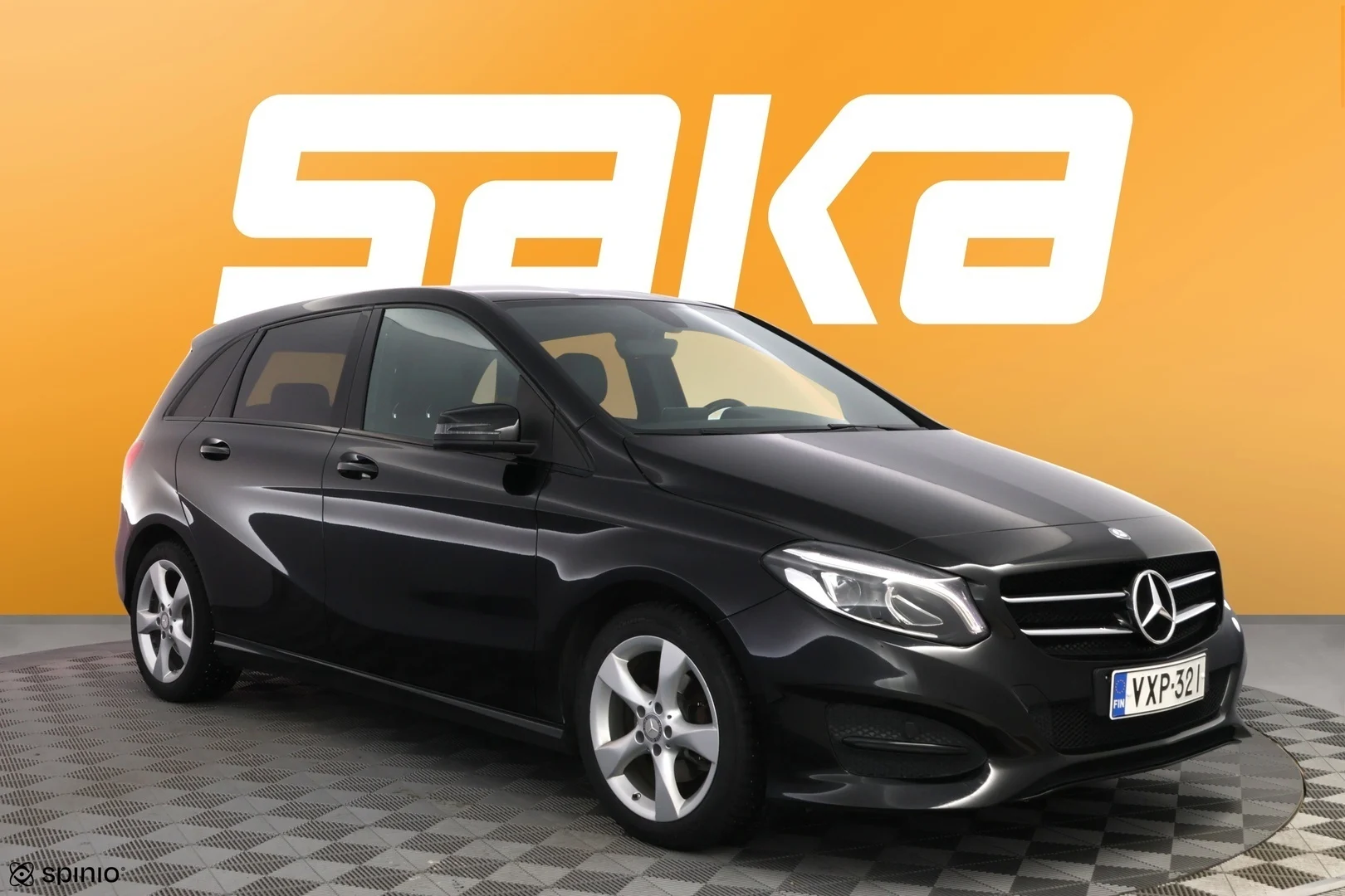 Car Image - vM1Cya0m979Ym4Qgnp8Tx