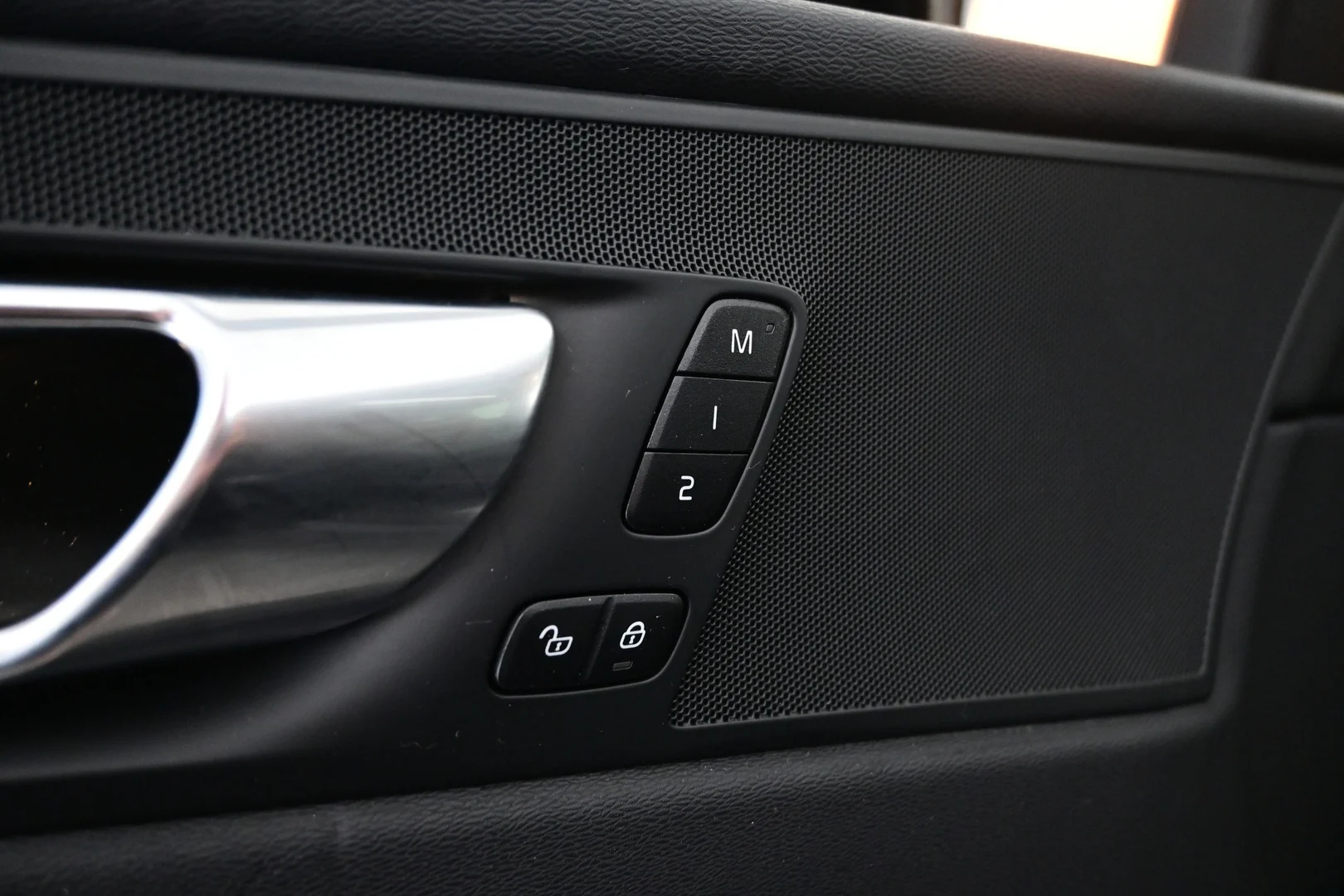 Car Image - 5mlGT2L7Gv11IvR78KrQON