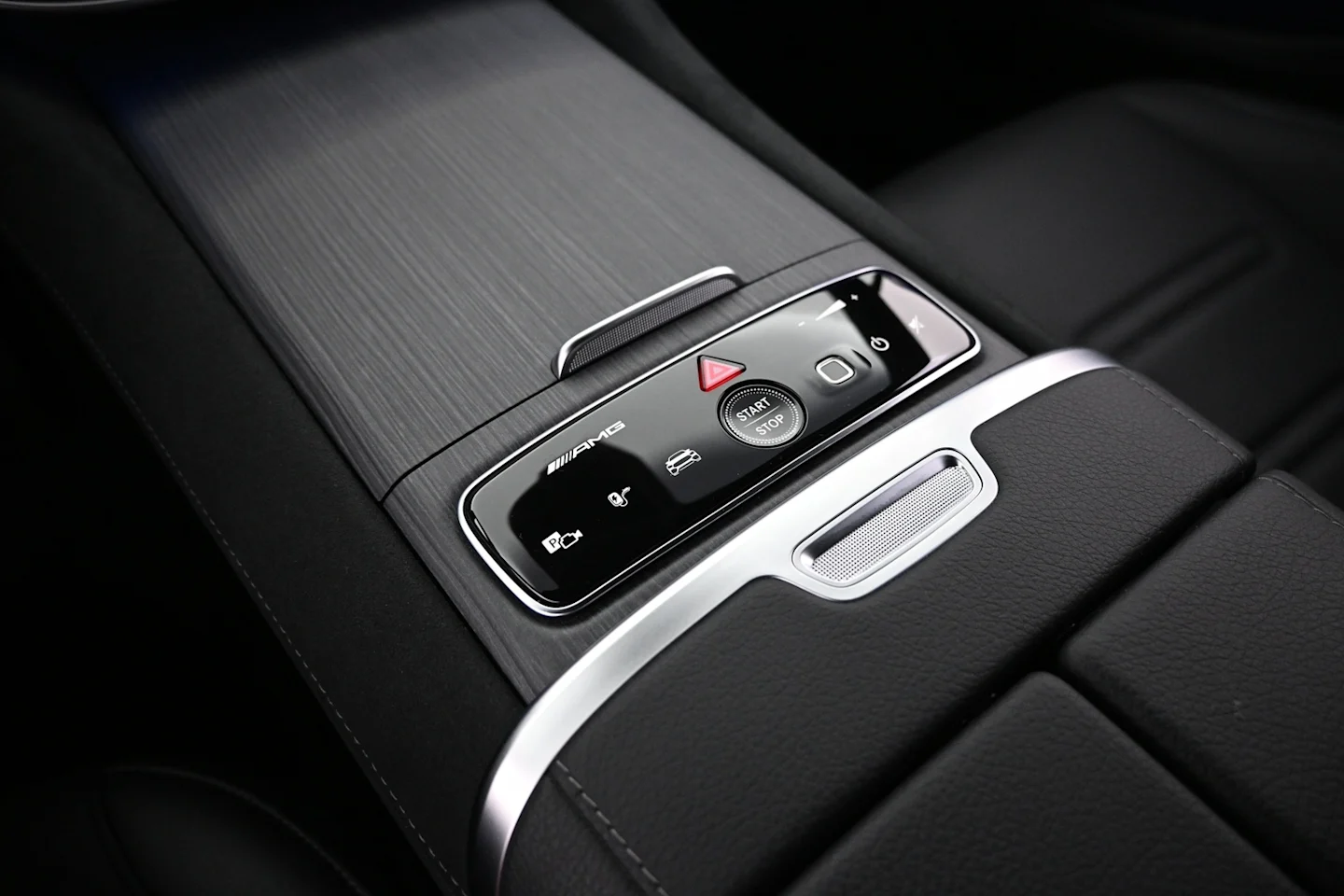 Car Image - 6eeY9mjyRH0YVU3U0FCSd8