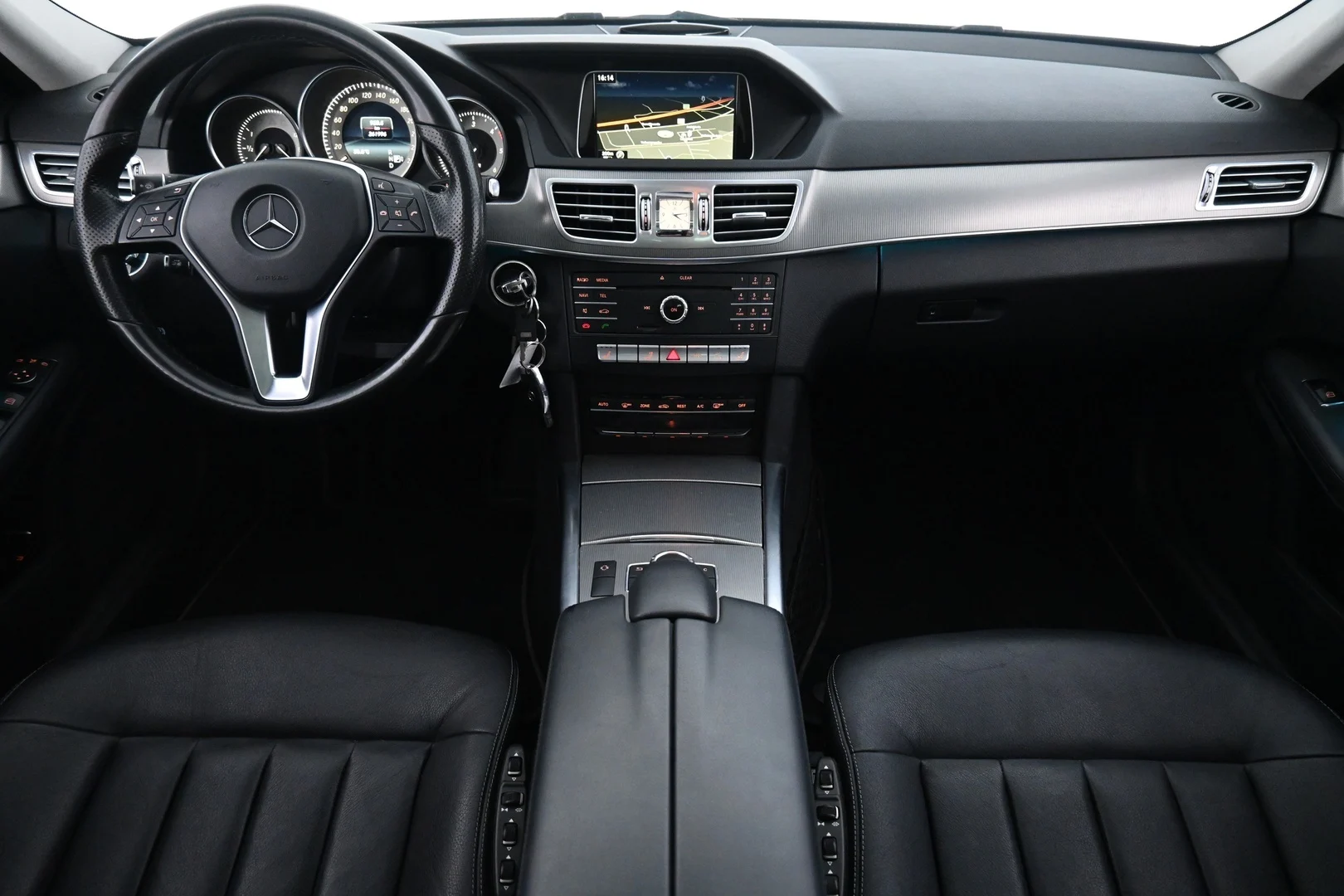 Car Image - 3VddRxYoErE5hZ0FpxZrZz