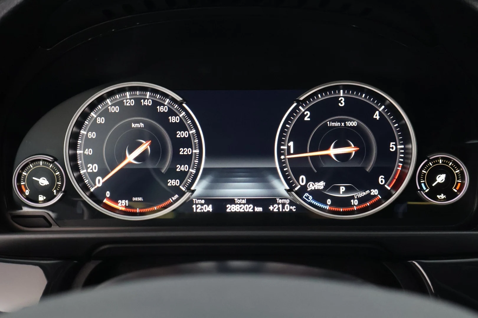 Car Image - 7MAmdxFWwUFvjDf2Sm3aIm