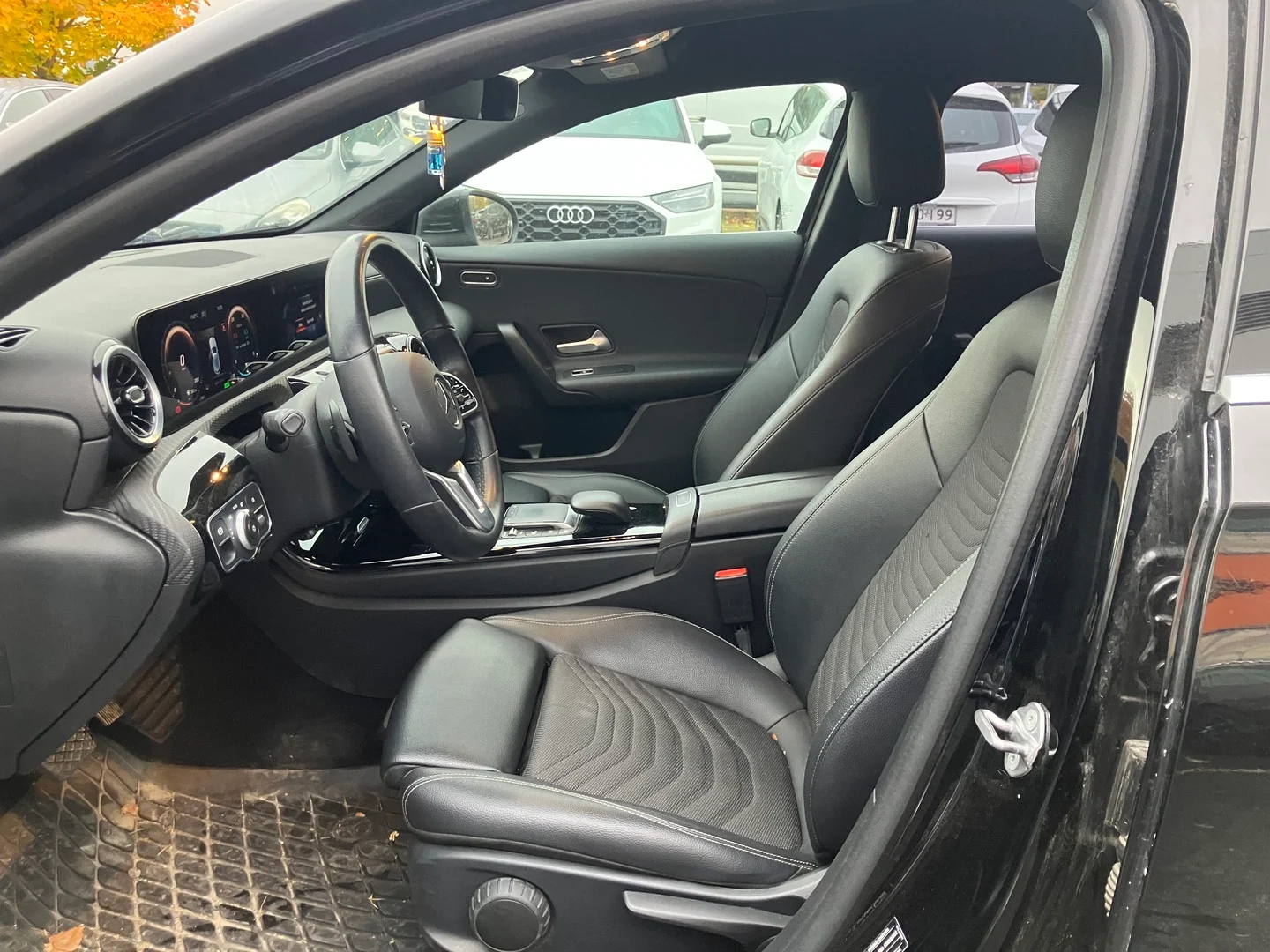 Car Image - 1moKdr6VEKk2HP8PU3hytN