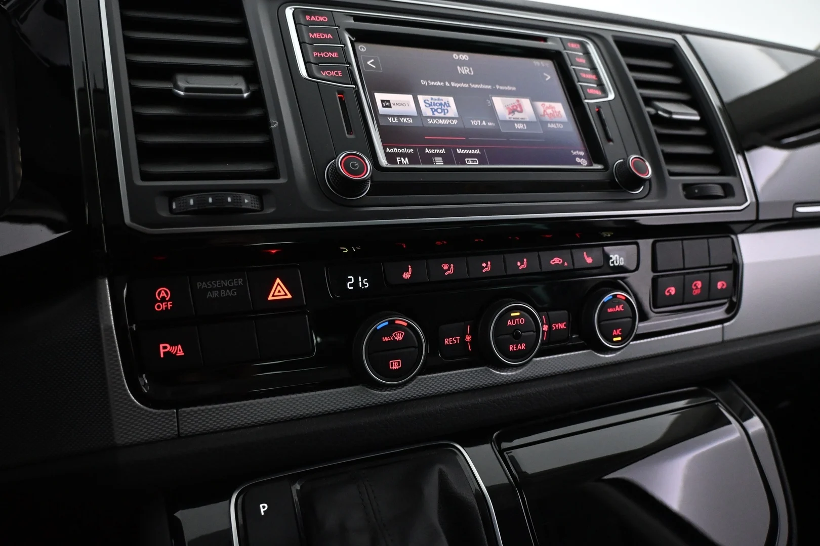 Car Image - 5UDkAVDms5UVT8TkbxlGLM
