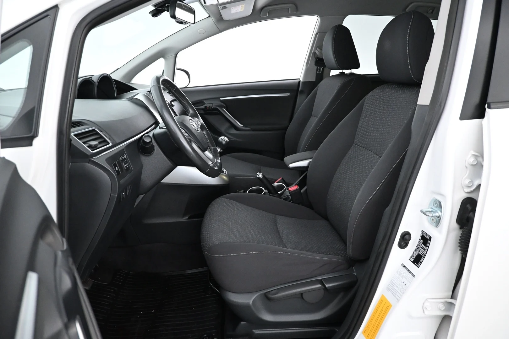 Car Image - 78r5gDNrdboXuTxrpXRFSs