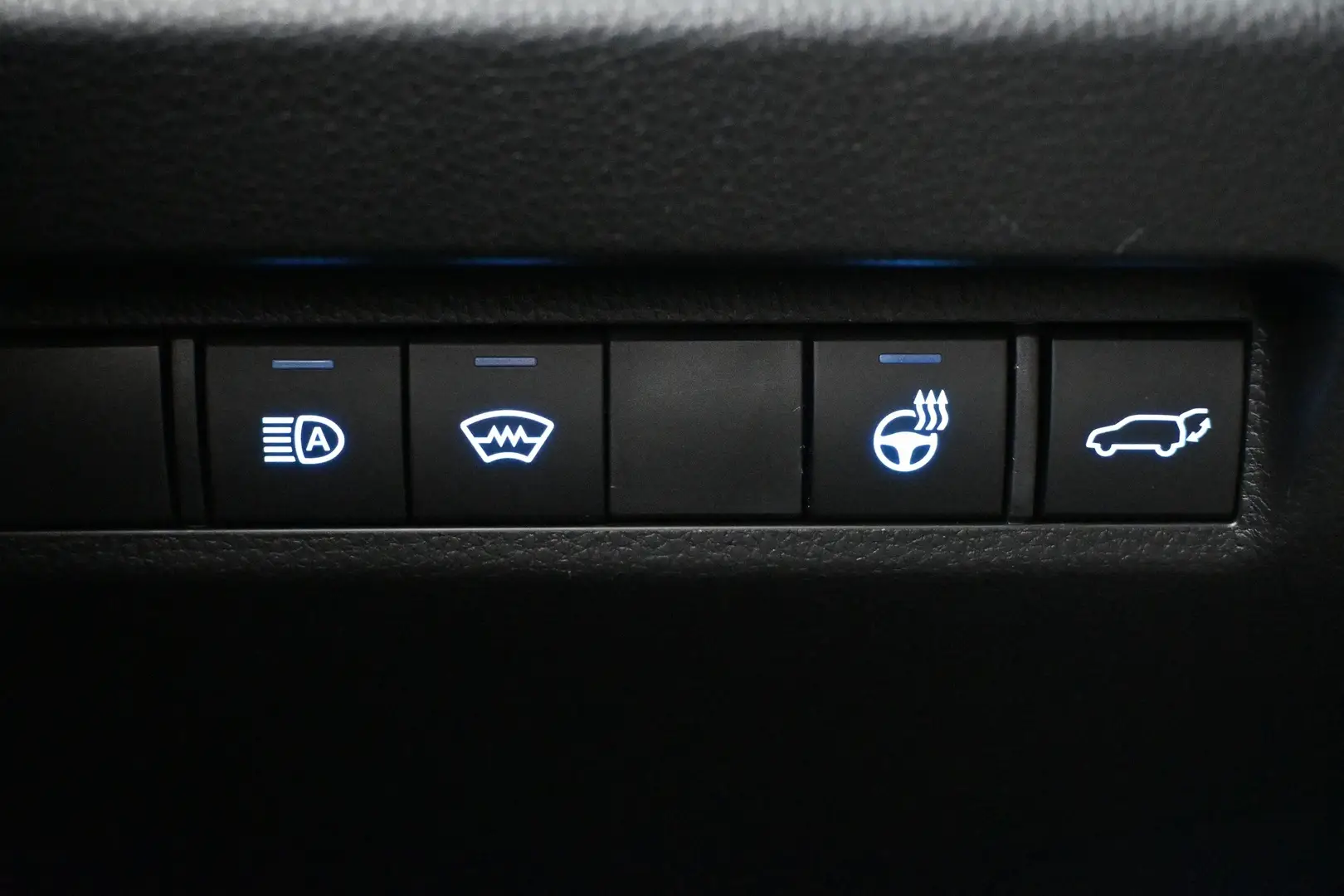 Car Image - 61YEtNx5Mond0WUjTs8CzE