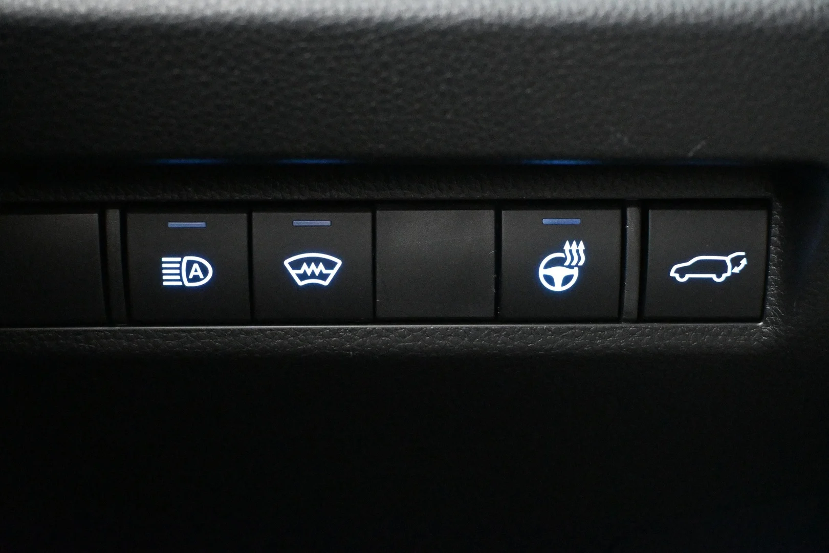 Car Image - 61YEtNx5Mond0WUjTs8CzE