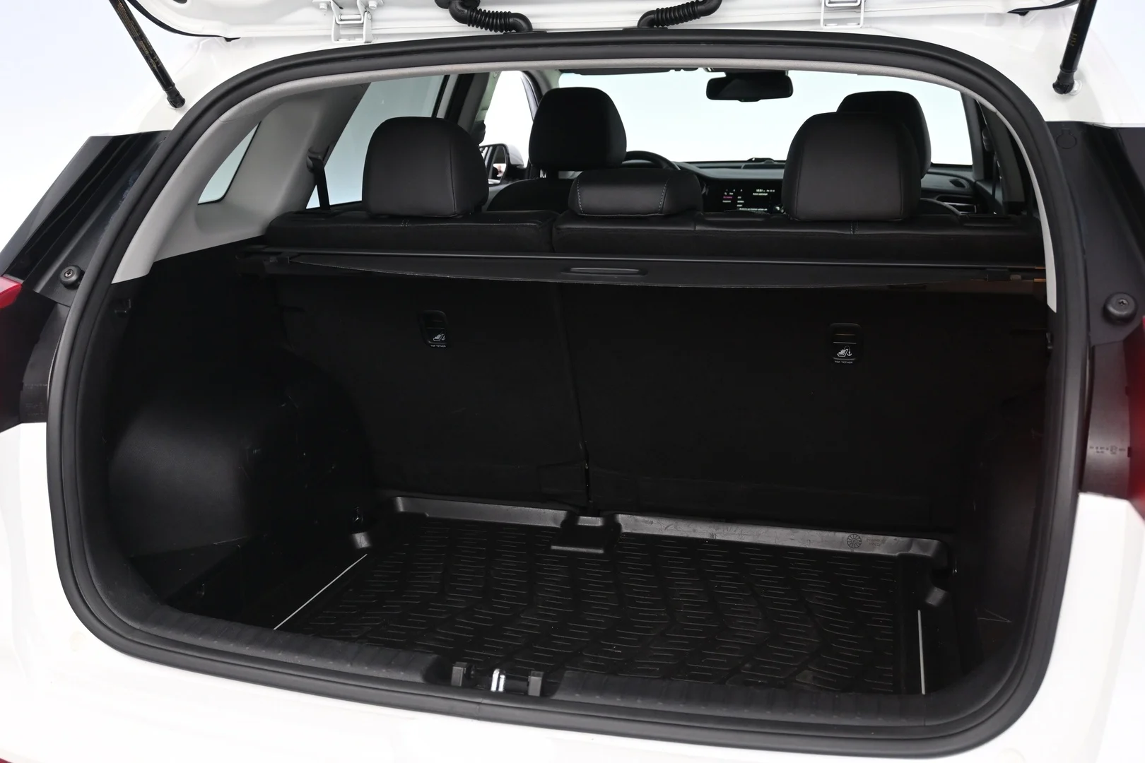 Car Image - 2ZgxaMWiTb2r2sx26KIPHe