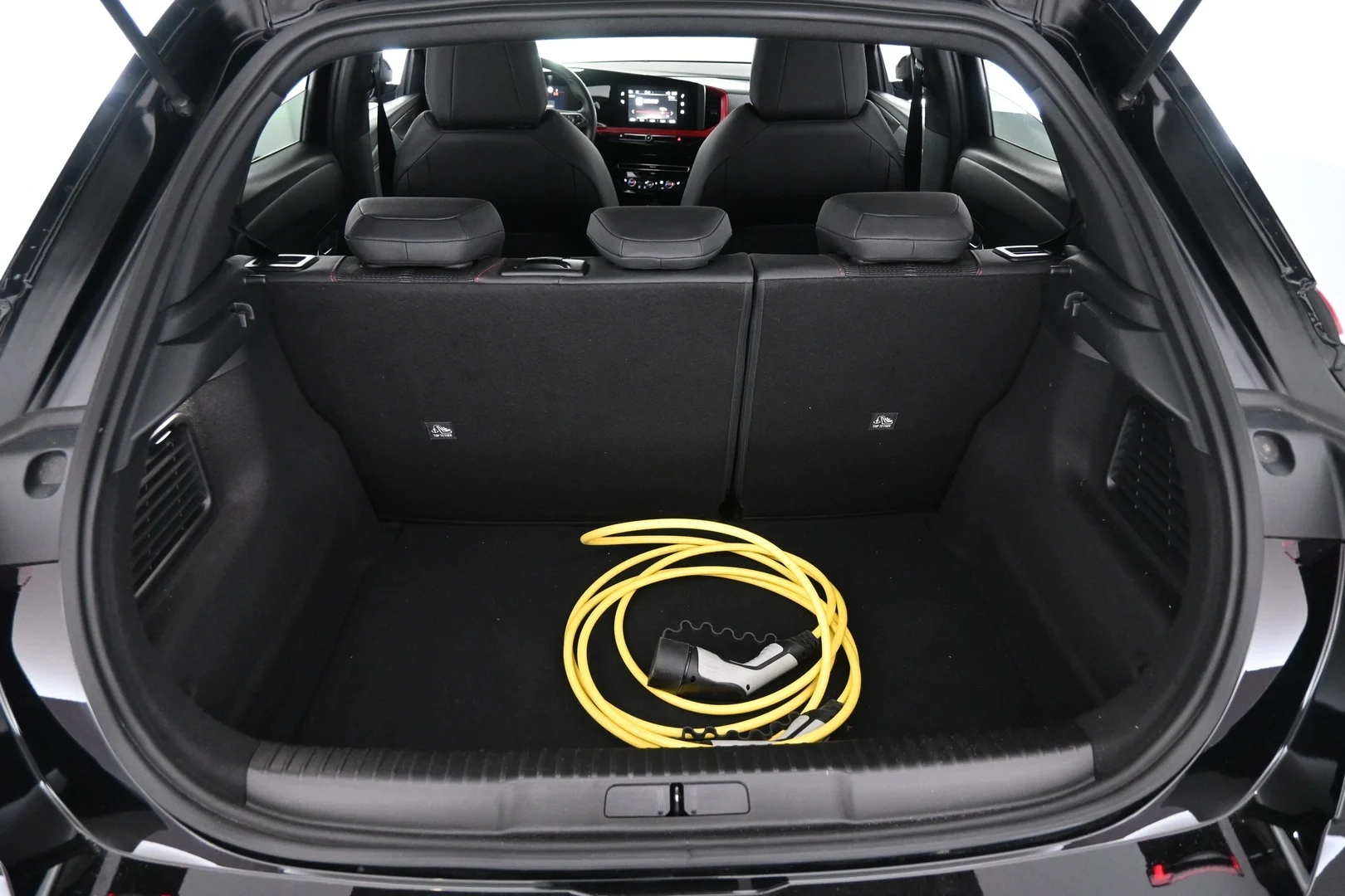 Car Image - 5YwwjrCzMmh9z3y3tuwRZ