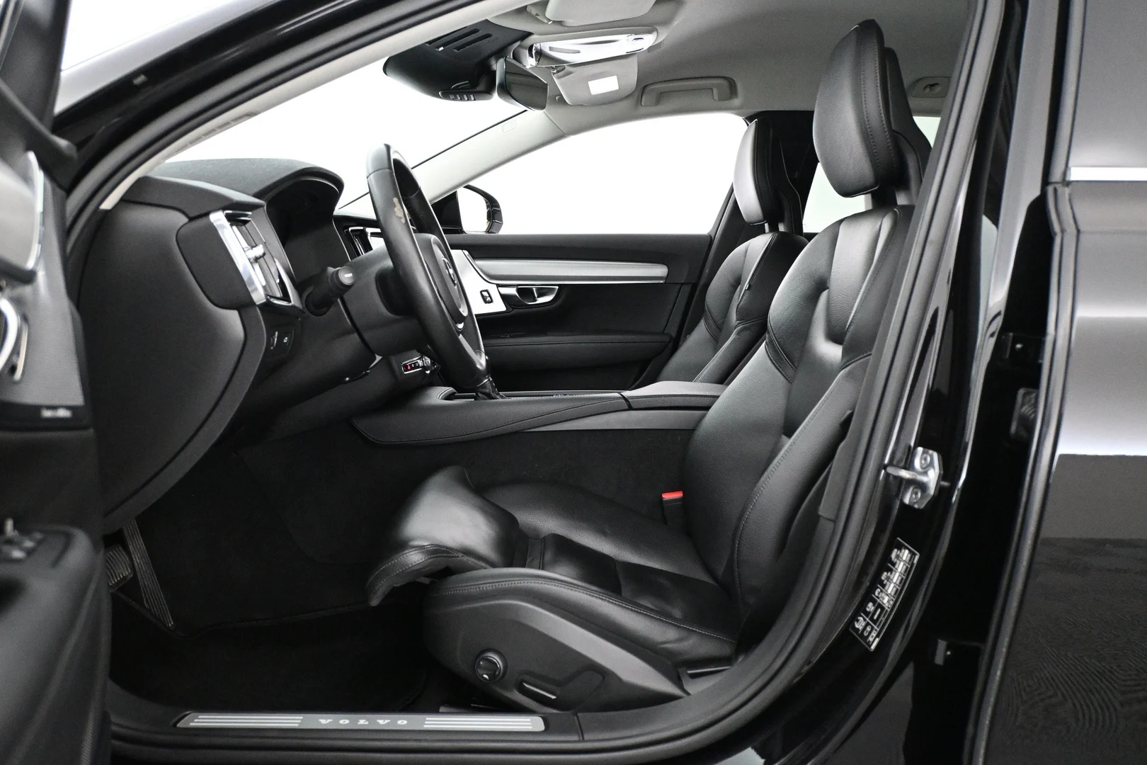 Car Image - 1LMlM5qto7JRJ9vha5BkWS