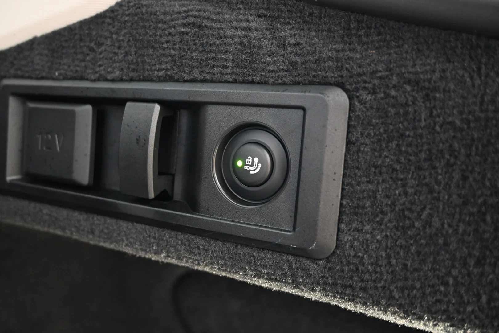 Car Image - 1g0sQFcRIx8Orgqf4jvdwi
