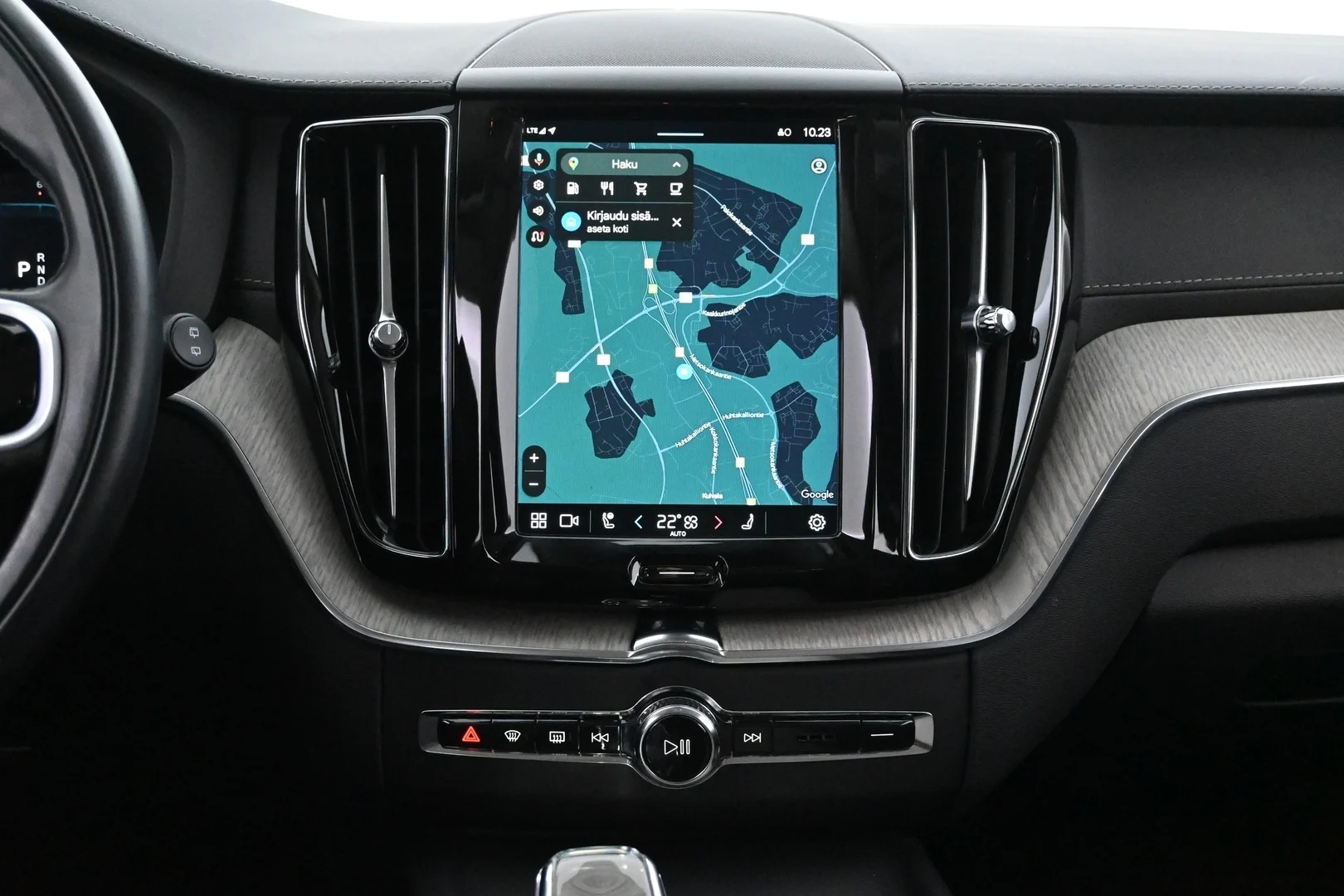 Car Image - m2boAQbSxQxH1pFwrENaH