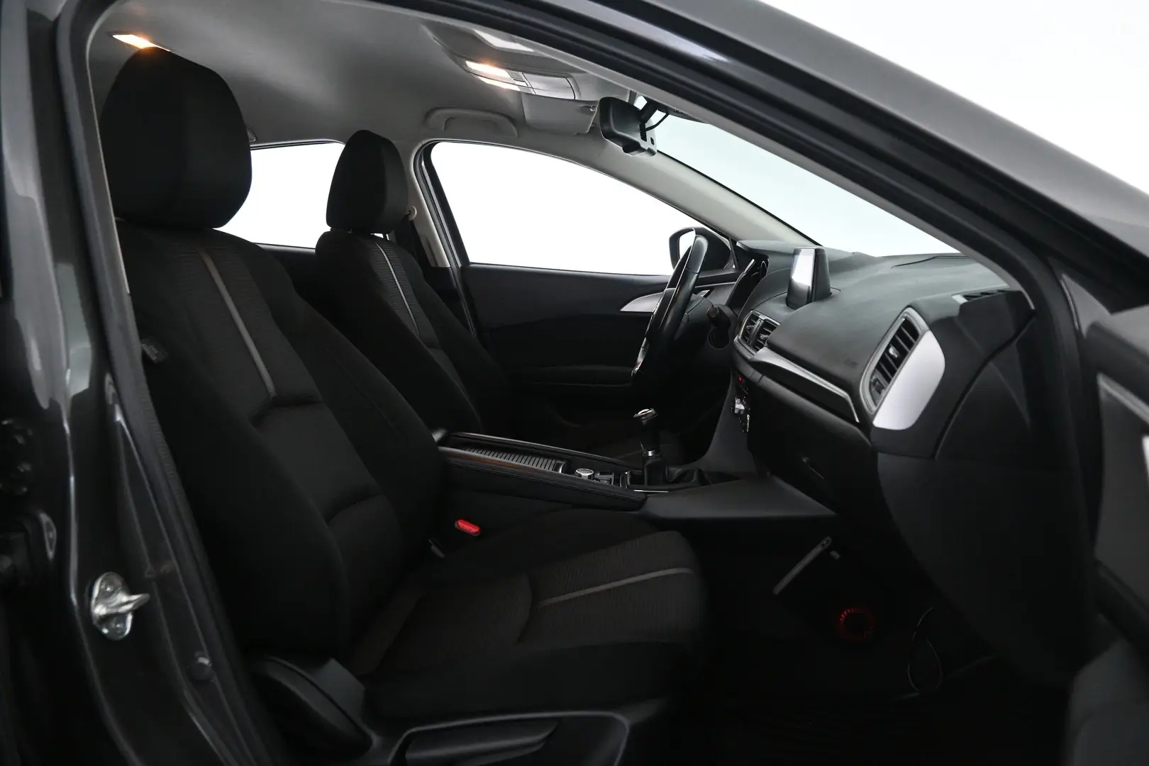 Car Image - 6d6HBOndskRZmT6PbJZUT0