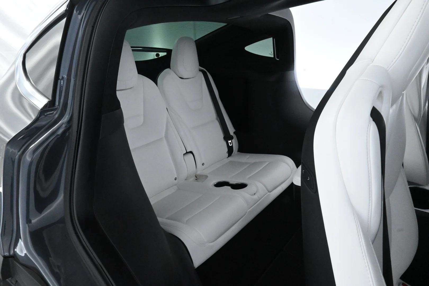 Car Image - 3x3D9vGbX5HxsffwqSjKk1