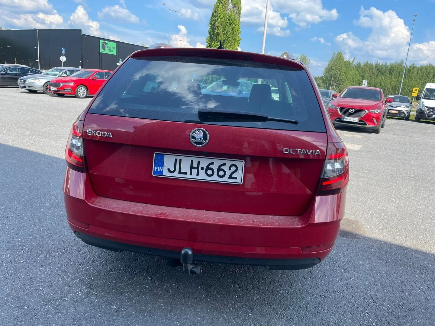 Car Image - 1dbJ4K1q3I7VR2e4FmwLRi