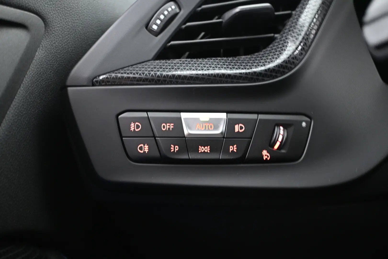 Car Image - 7fHgxNhHOwhzhpLeocwKPb