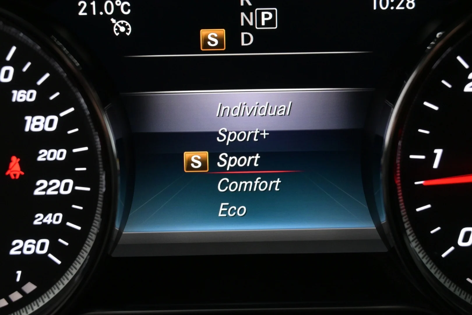 Car Image - 1NRN8ztMyKFo7K7lu4a6GN