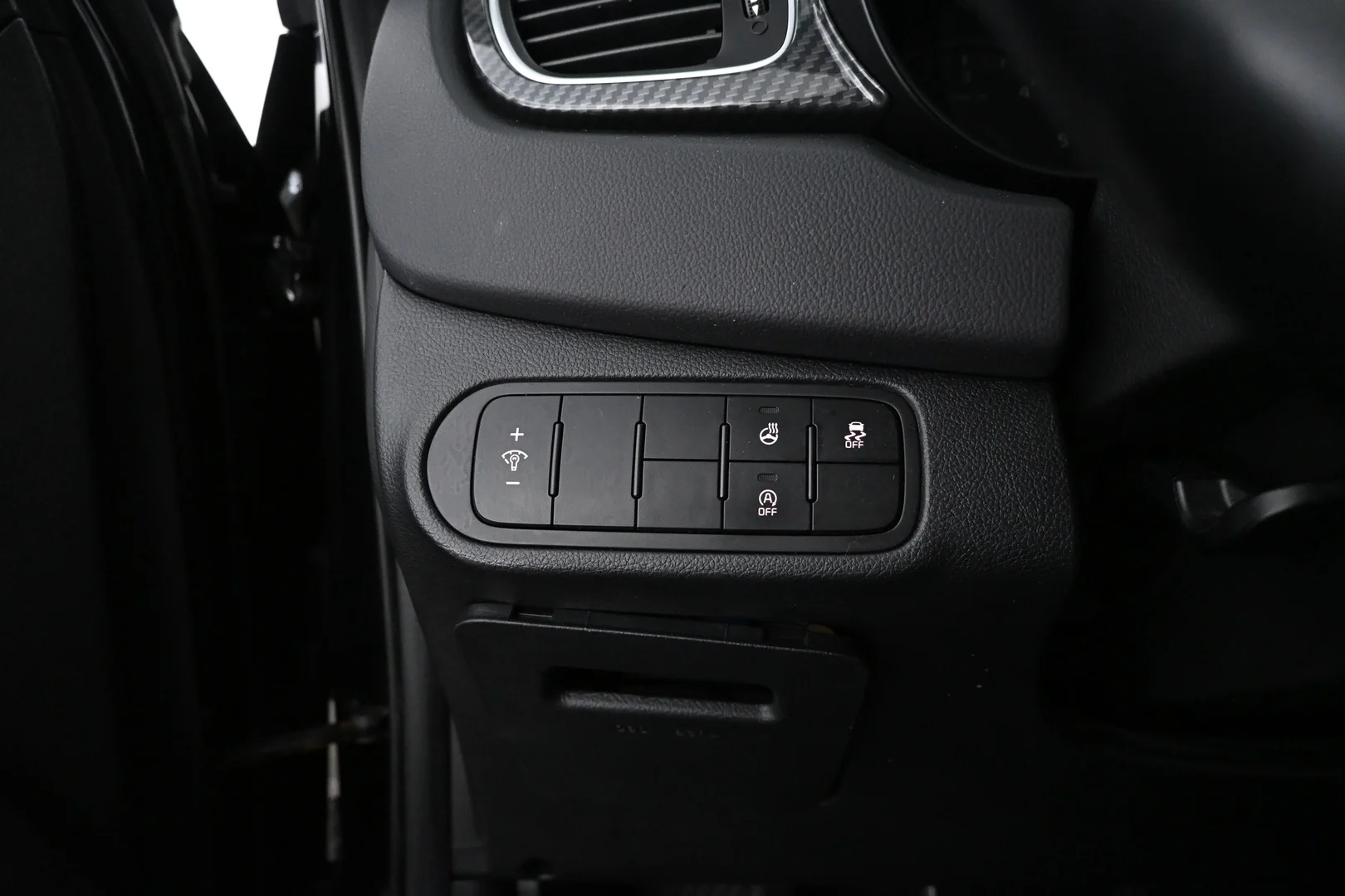 Car Image - 4HA1xZuKg9C4vwV9JVaHYv