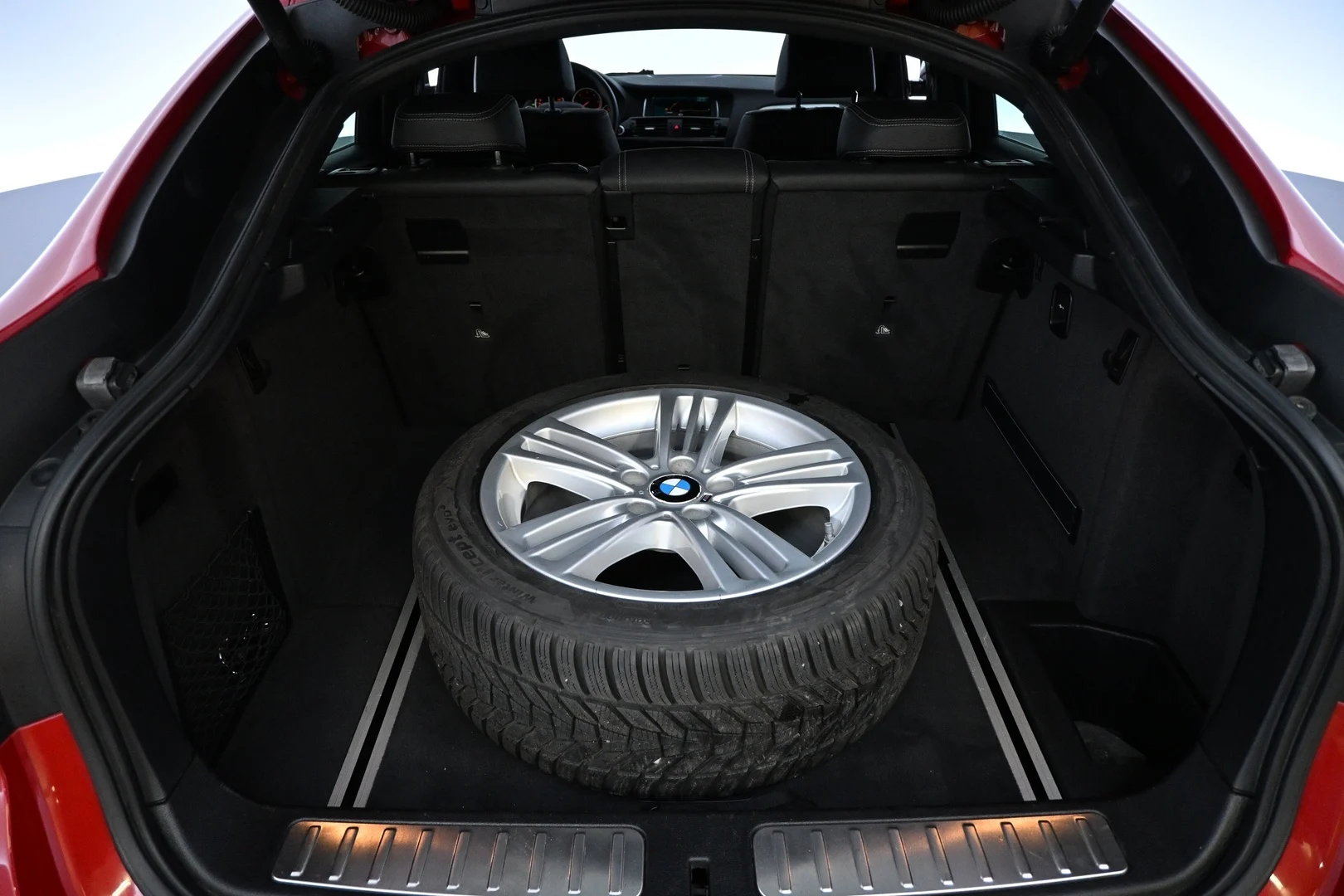 Car Image - 76RQZg2ck5uZ50cnzzbNiv
