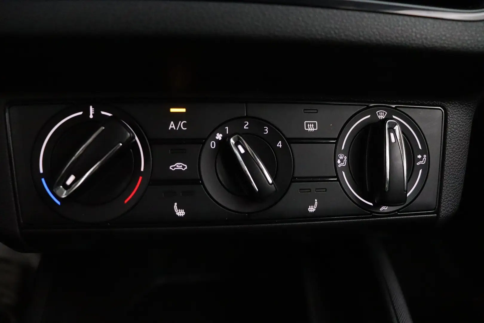 Car Image - 3XnBfCoR9uCQdhd39xJqCi