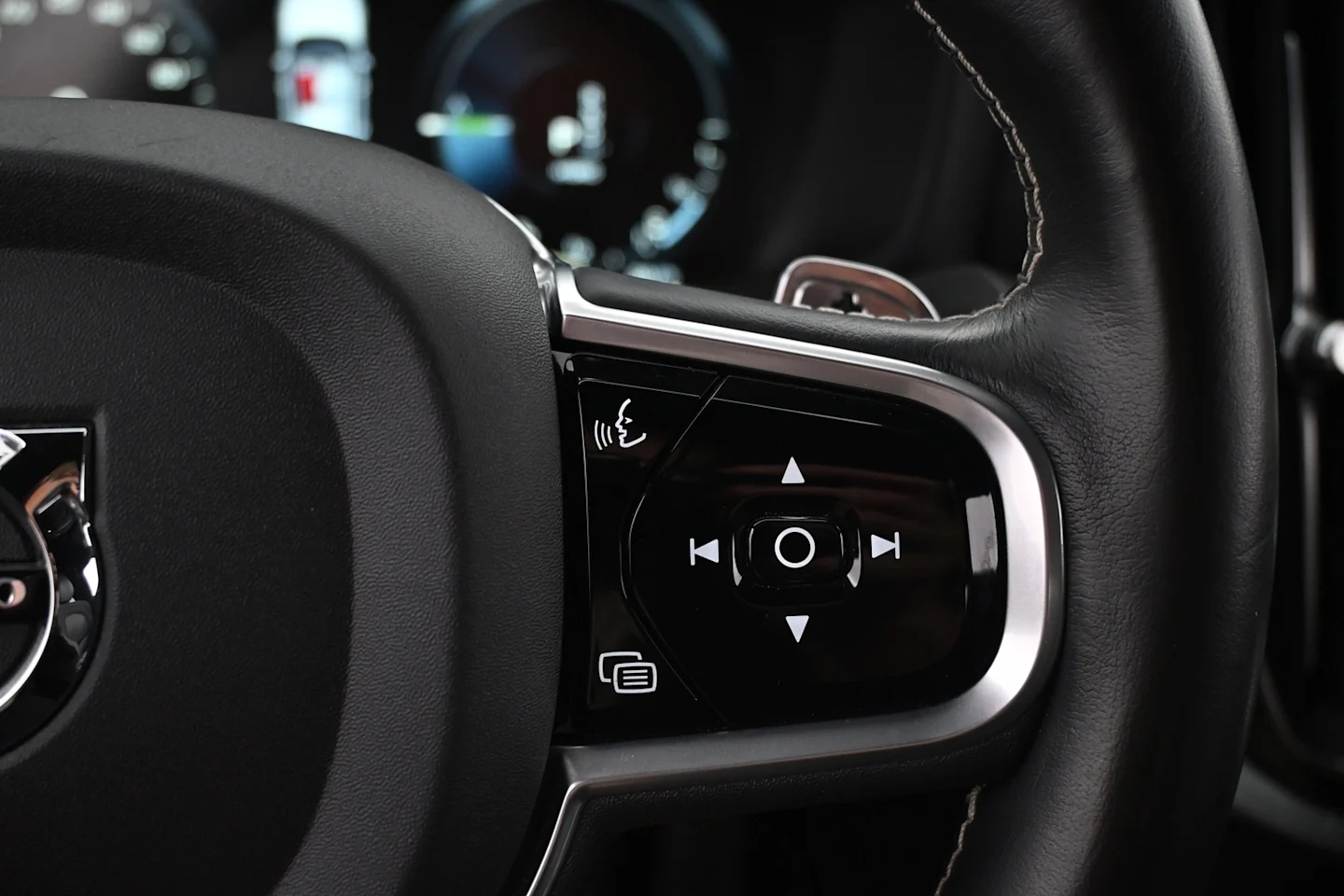 Car Image - 3mNxw8BAozKuqxZeckSQTz
