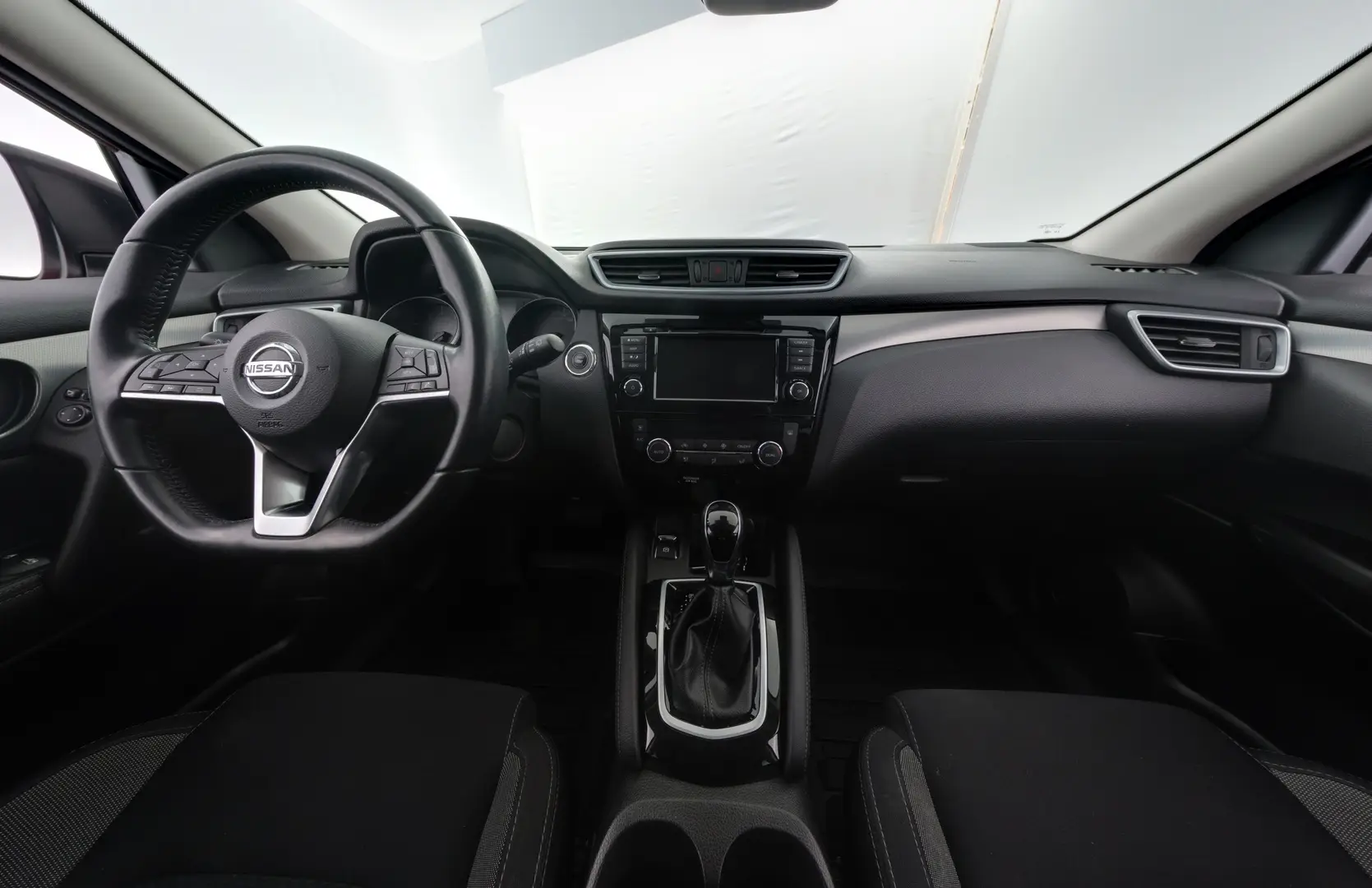 Car Image - 4W3mN9rt04VB32IOSFETmP