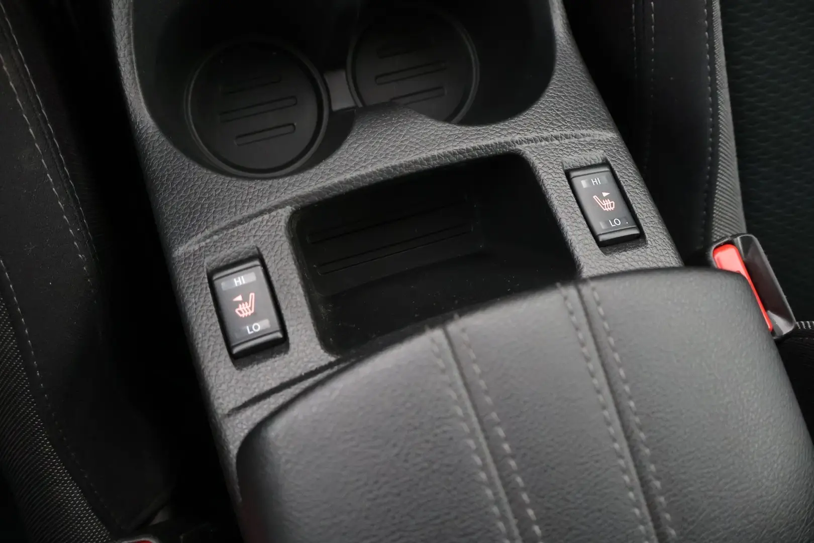Car Image - 1pKFR9TcvWvGrY695XXTbs