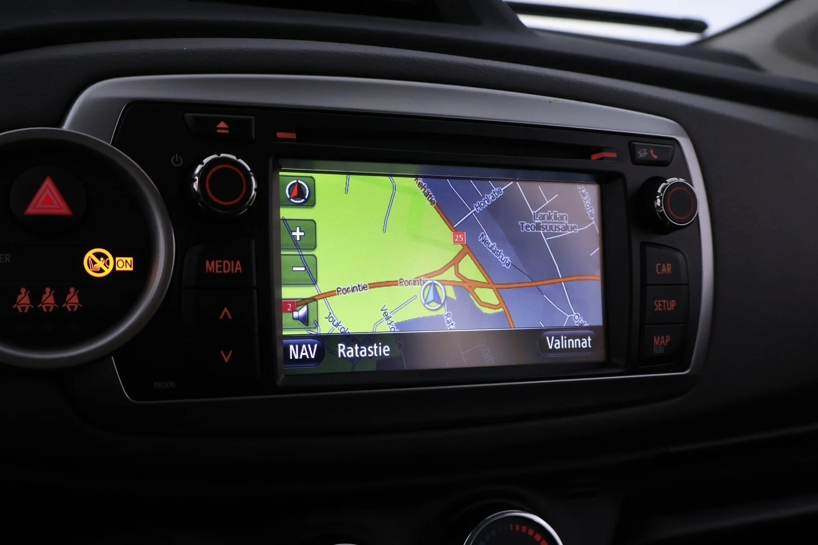 Car Image - 44Z5adCoq7ofXLmFSfxYs1