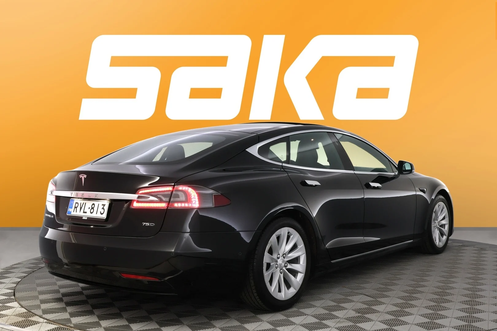 Car Image - 12vMNPaKT7uRSKqpDzD4jy