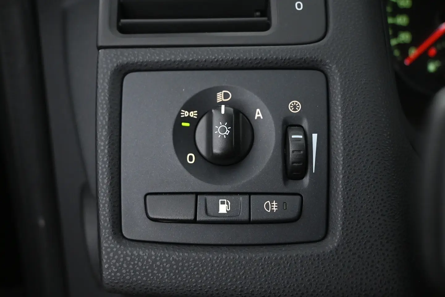 Car Image - 5P8oCN2HwW86aLy512JRRh