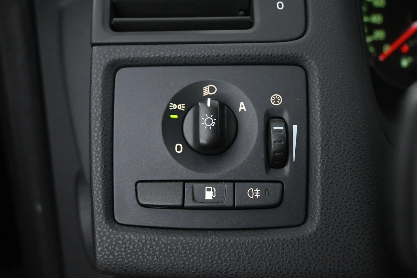 Car Image - 5P8oCN2HwW86aLy512JRRh