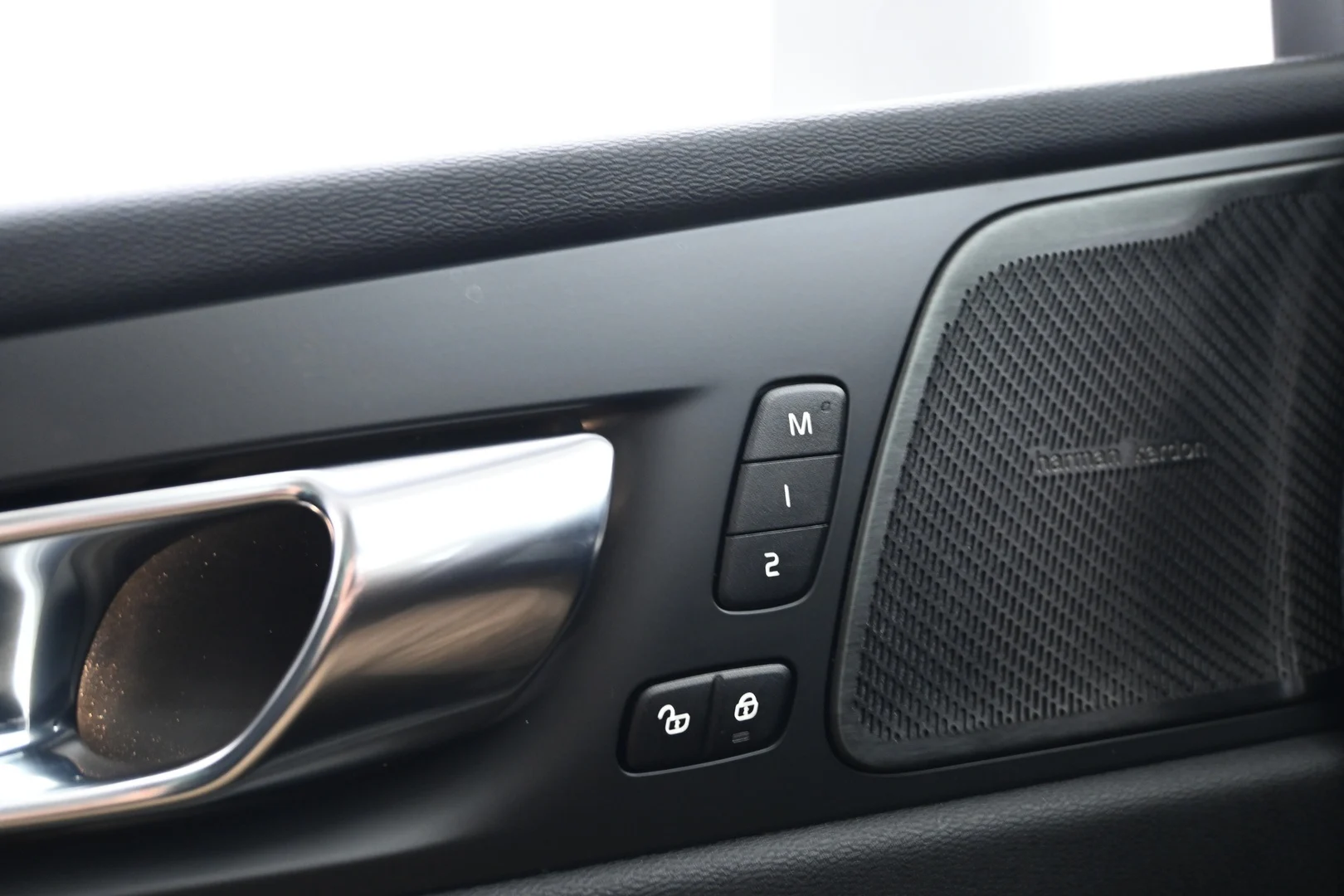 Car Image - HD6Oo1GLbZFGUL2mz8s0p