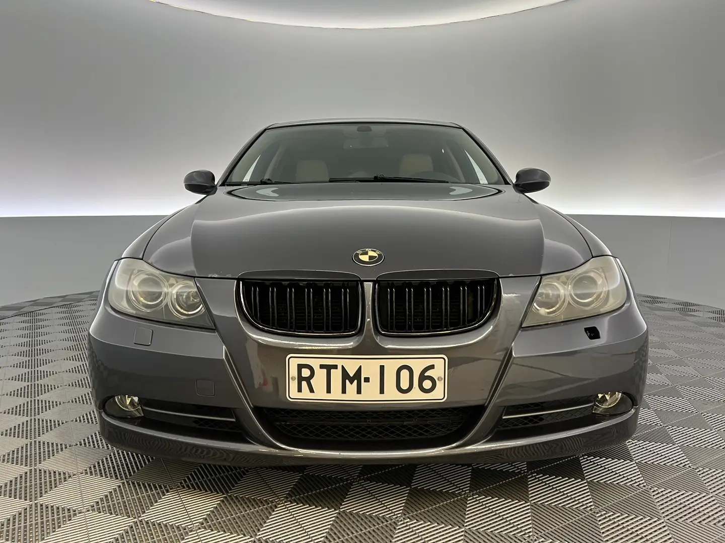 Car Image - 3PHFcUCAKJ716wHjfPtLSs