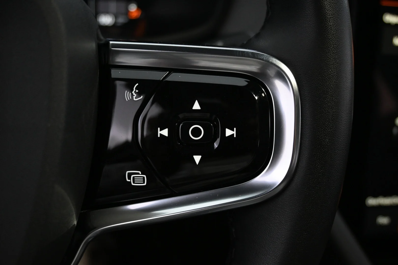 Car Image - 3OnZcBxmo0SqiV7BoXuAxw