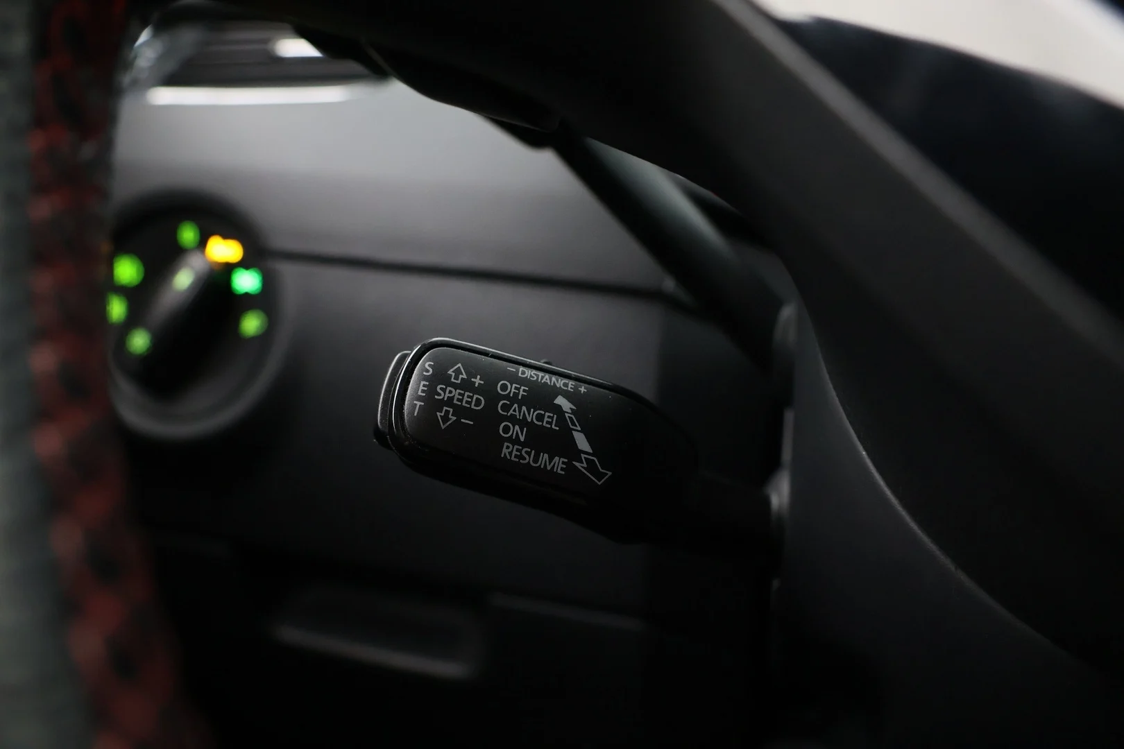 Car Image - 3nBOFjos71mnkaBUK6co8L