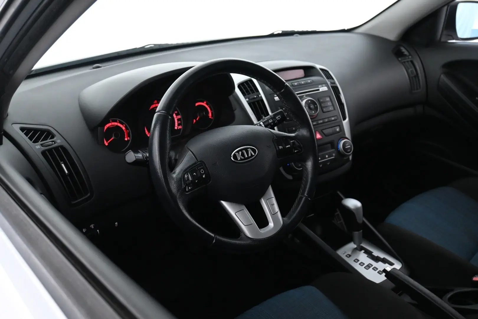 Car Image - 70qNlsmEdhqBML5Jngp5LE