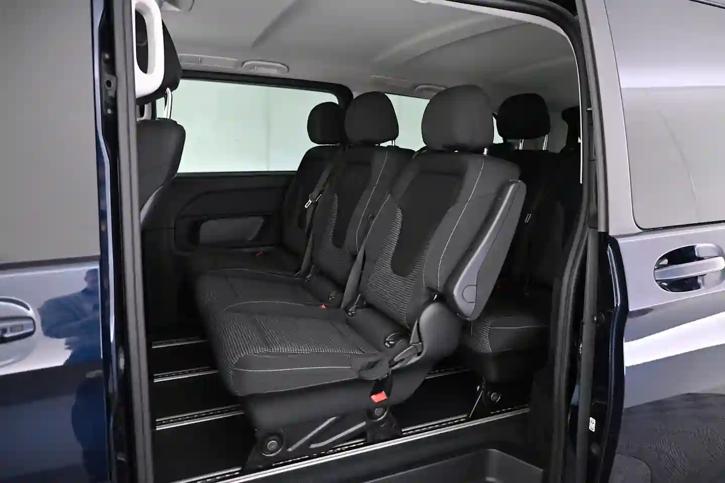 Car Image - 44EAlegXCjThpbSCOErEhb