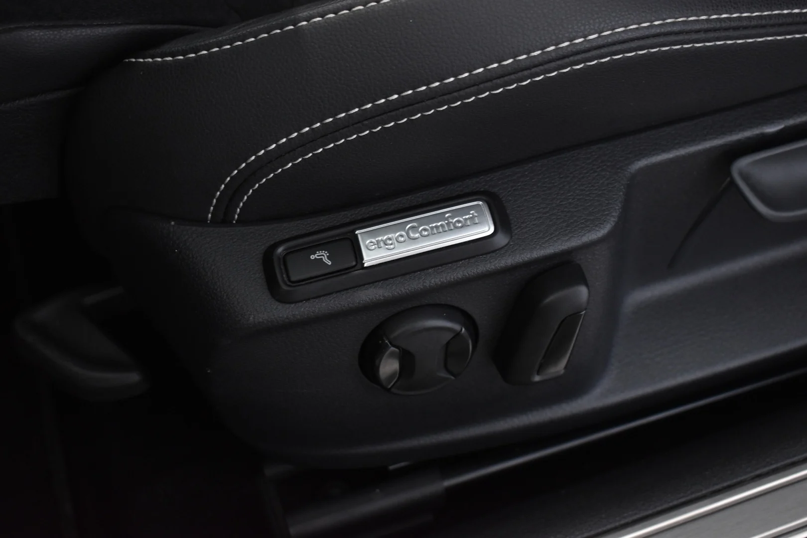 Car Image - 3kJrjmprFjVHRq33oa41su