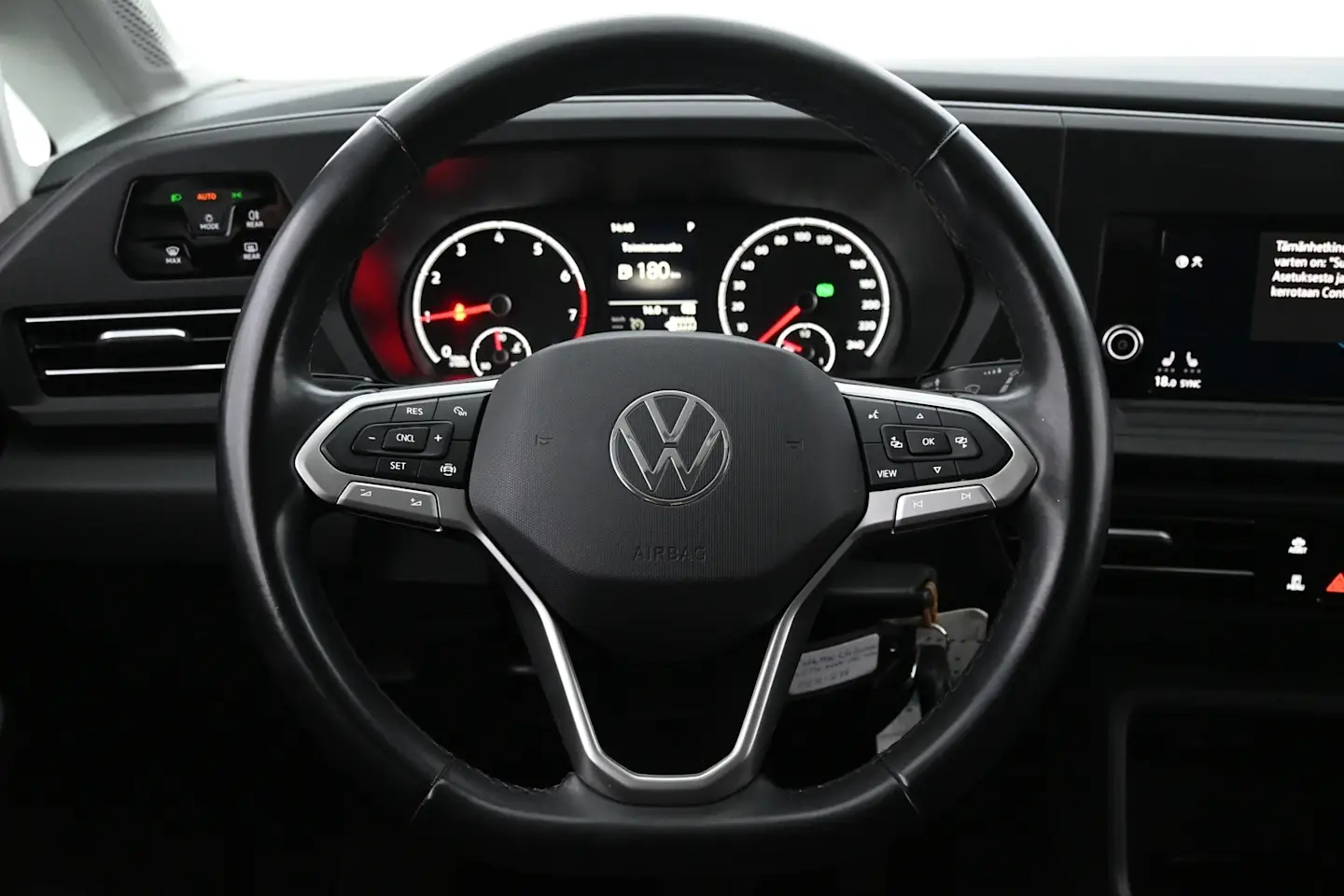Car Image - 1Yq5mimrnCFRGzukW3lQU7