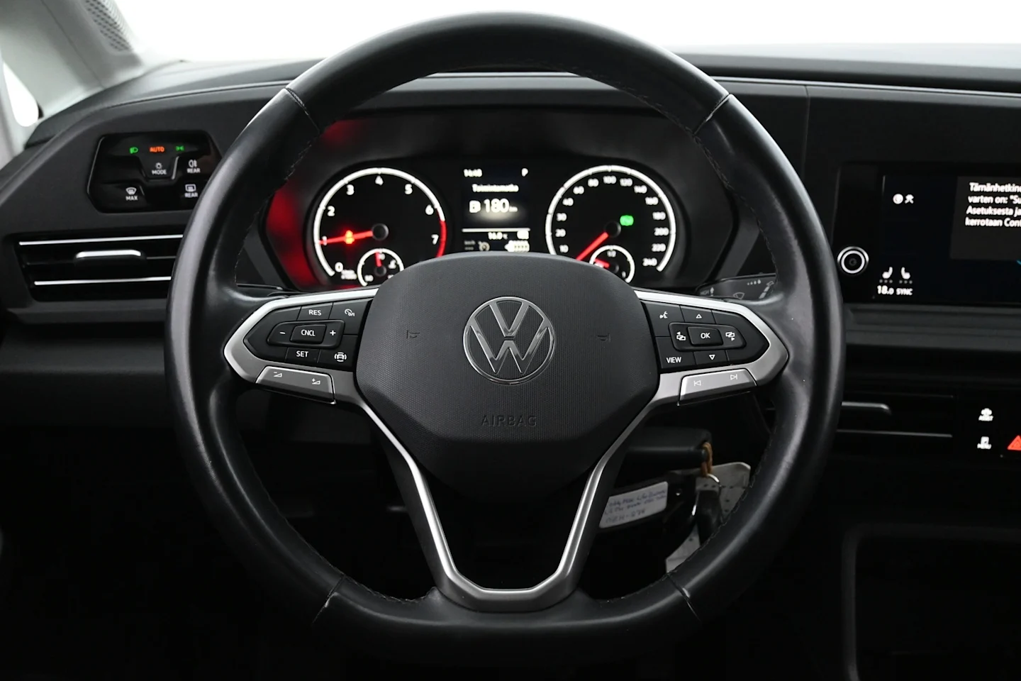 Car Image - 1Yq5mimrnCFRGzukW3lQU7