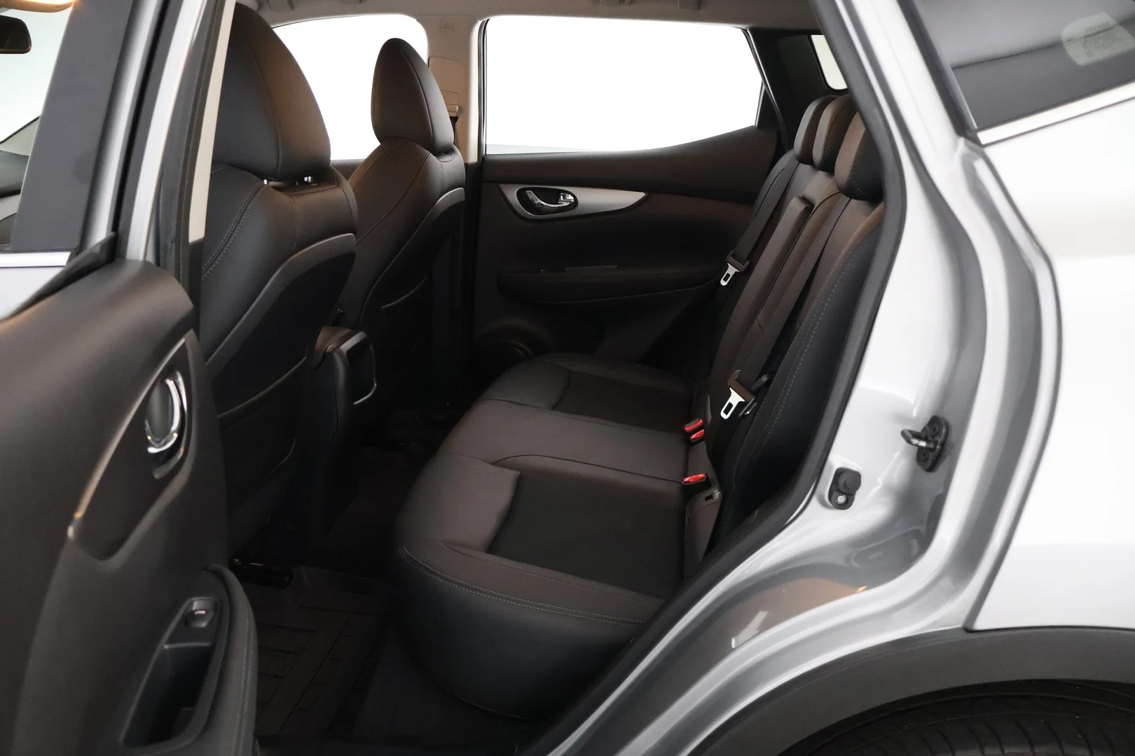 Car Image - 0REP2jhGhfUacdkyj3VXB