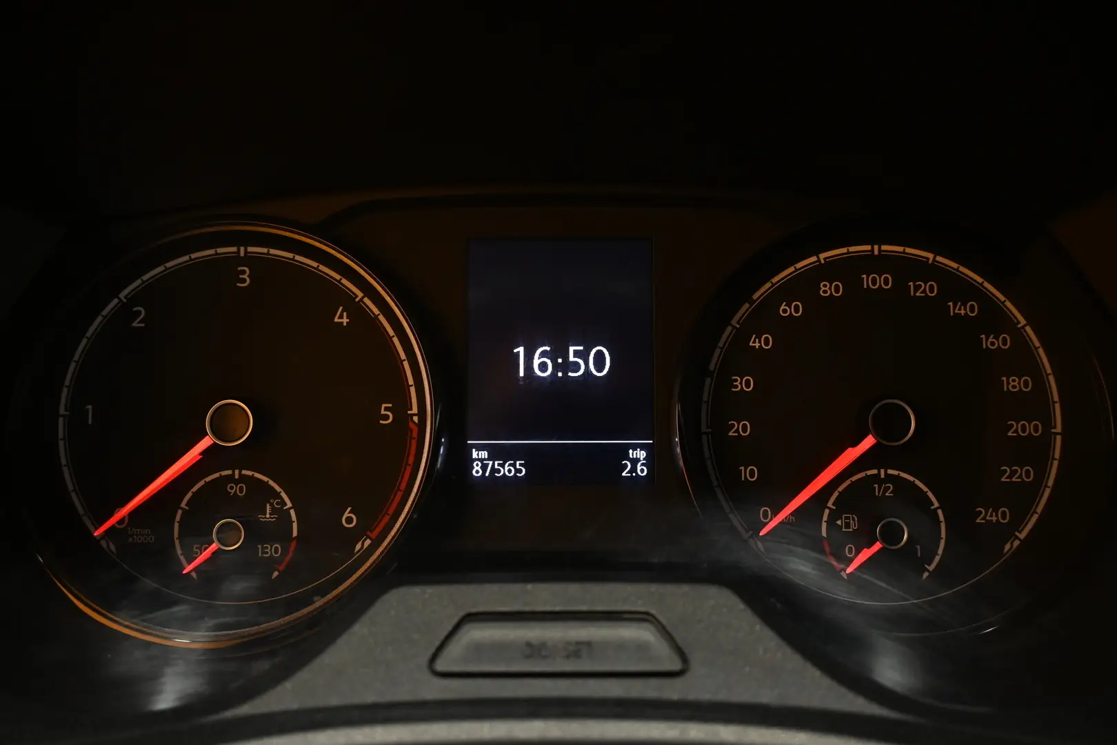 Car Image - 7rH6qXUgBX1ot3dBGddelZ