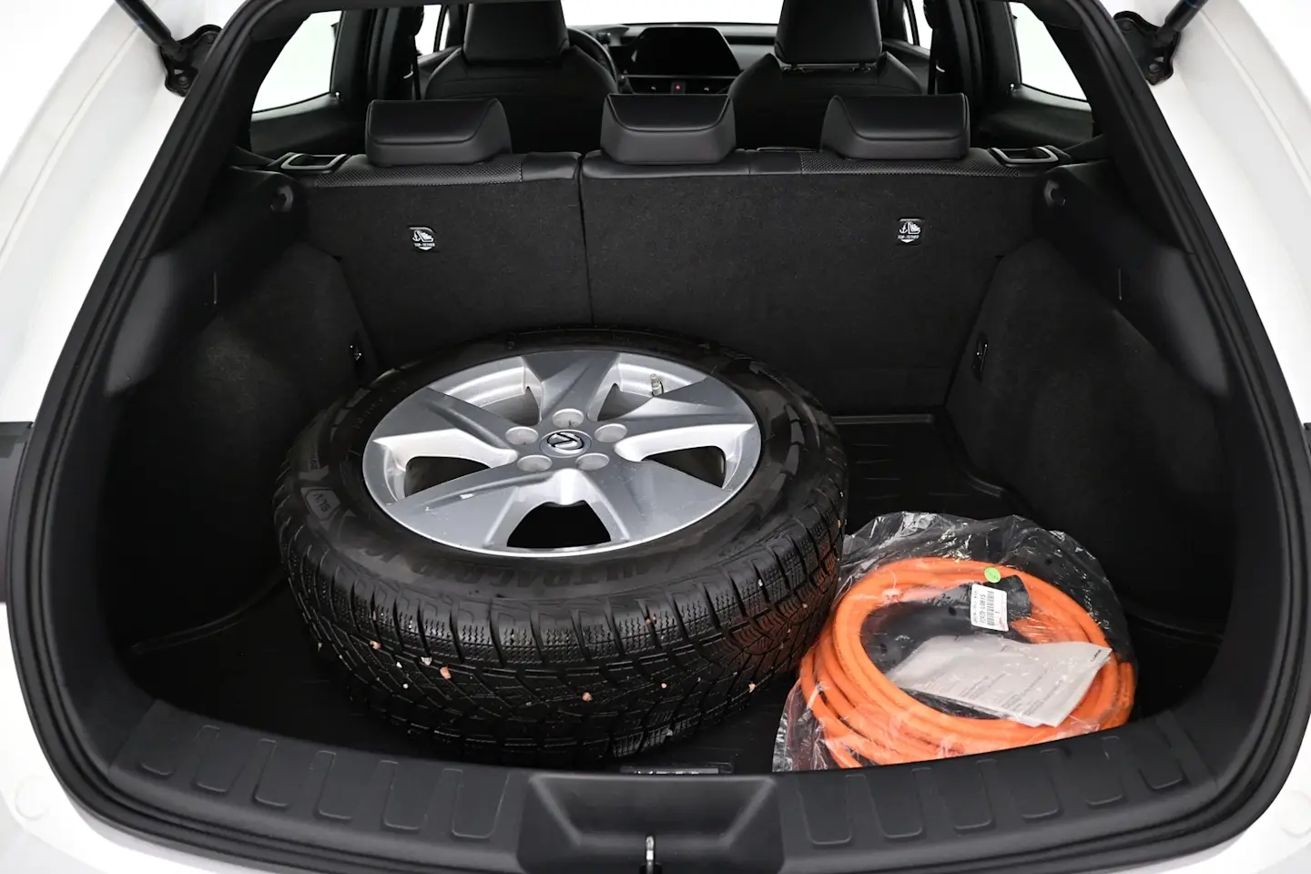 Car Image - 3qIPWk8FQsbt6olgVzYUCN
