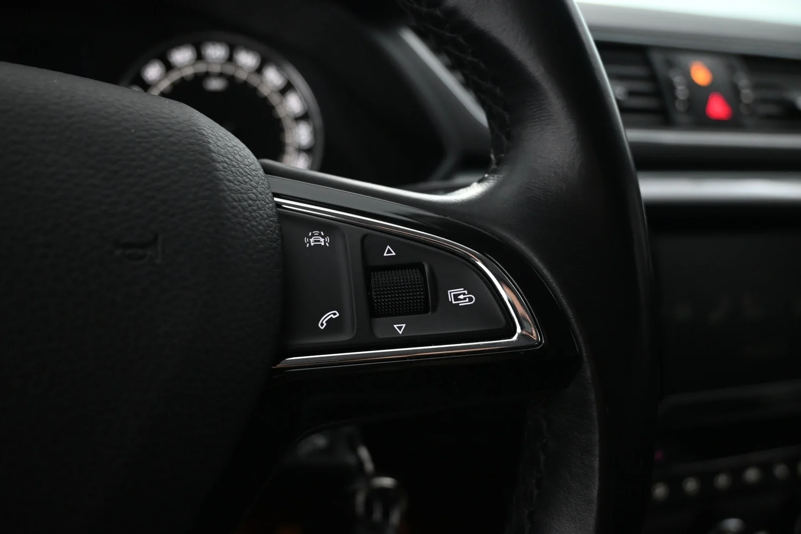Car Image - 6XZVtdzalnVcU9aAkWDR0P