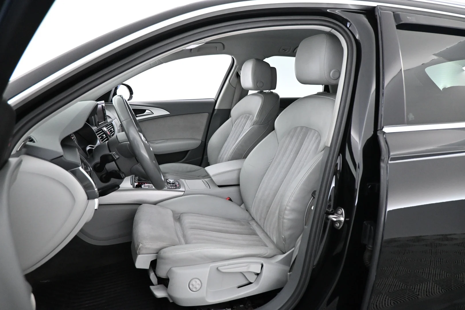 Car Image - 6PFgVzCK6vIXRhv1J5DRhD