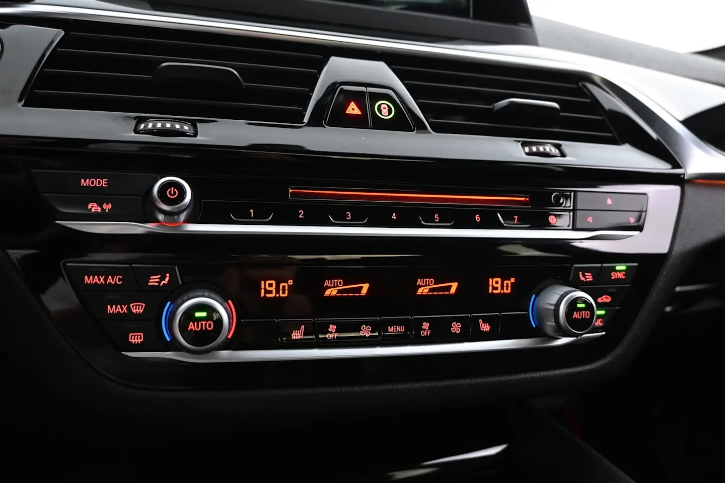 Car Image - 2H8vIxdMNtREDh2Bc7B8Js